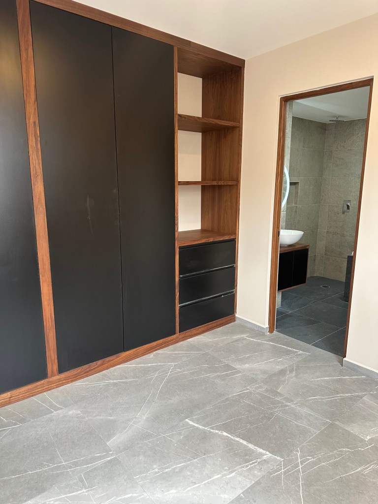 DEPTO 3. recamara con baño